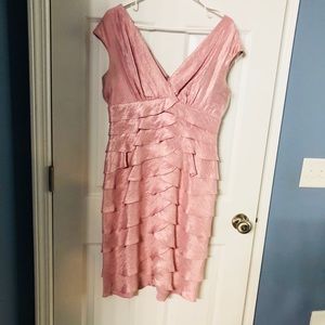 🌸🌸🌸 Pink Multi-tier Ruffle Dress